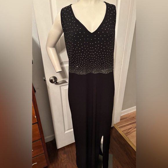 Carmen Marc Valvo sequin black gown 16 - Picture 1 of 7